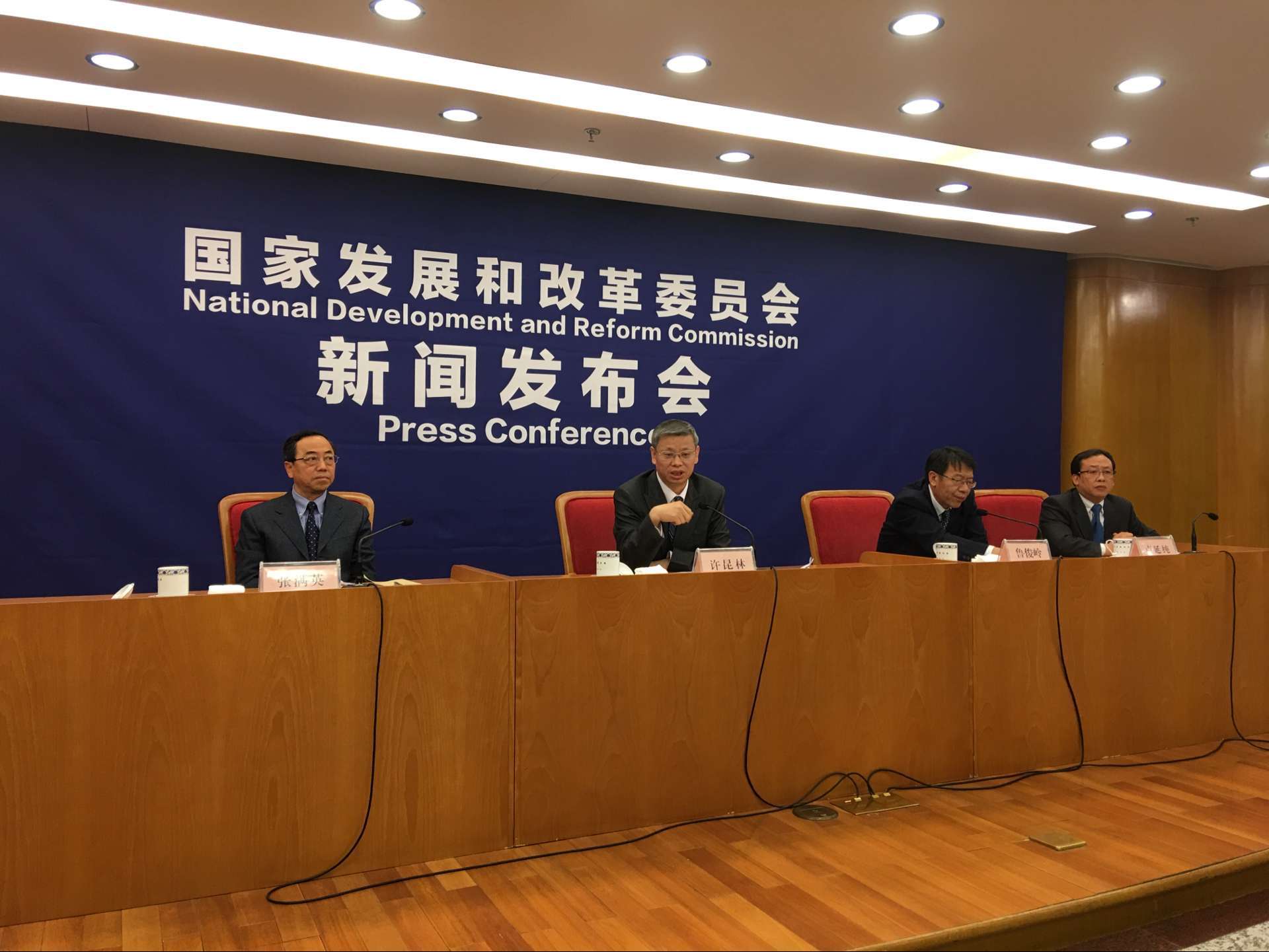 发改委: 贸易摩擦背景下就业信心来自三方面-麦享科技