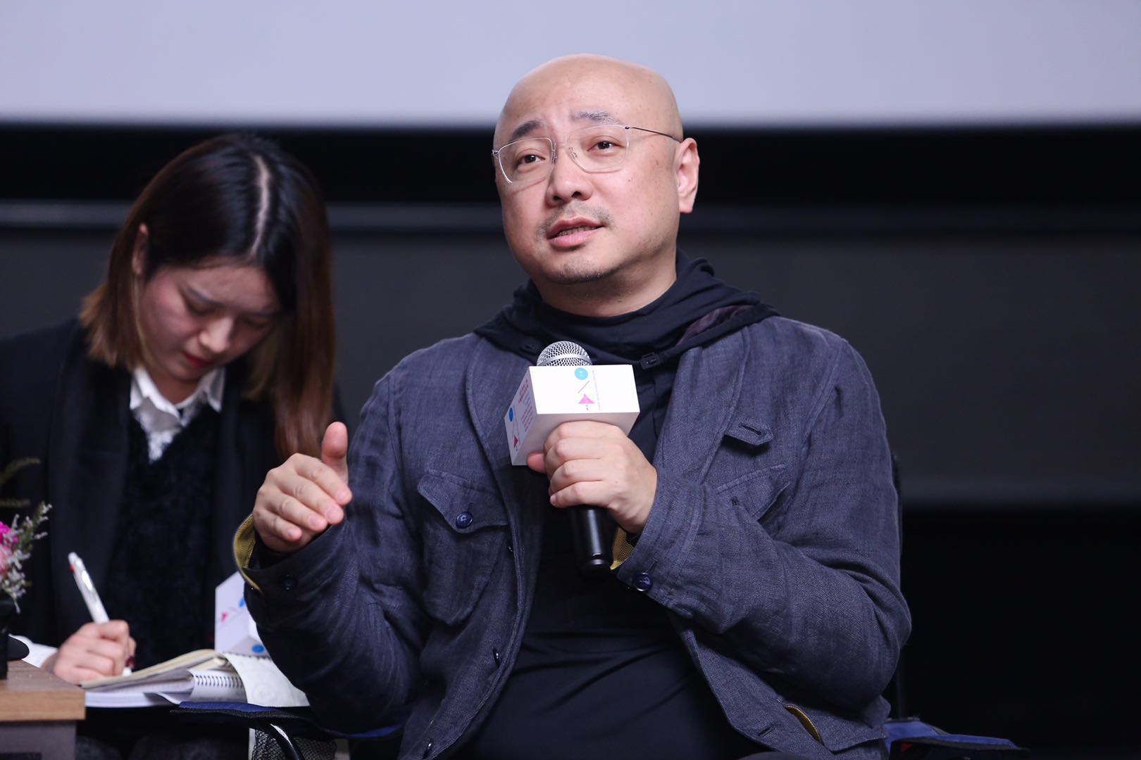 《我不是药神》徐峥获评“2018年度责任人物”-麦享科技